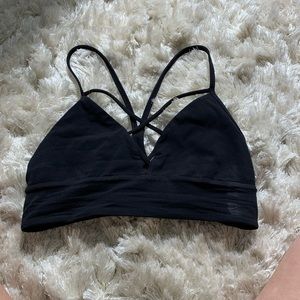 Lululemon sports bra 🍋